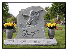 Lange Monument