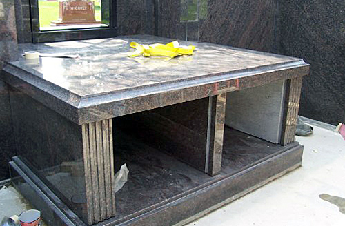 Private Mausoleum Design in Chicago, Illinois